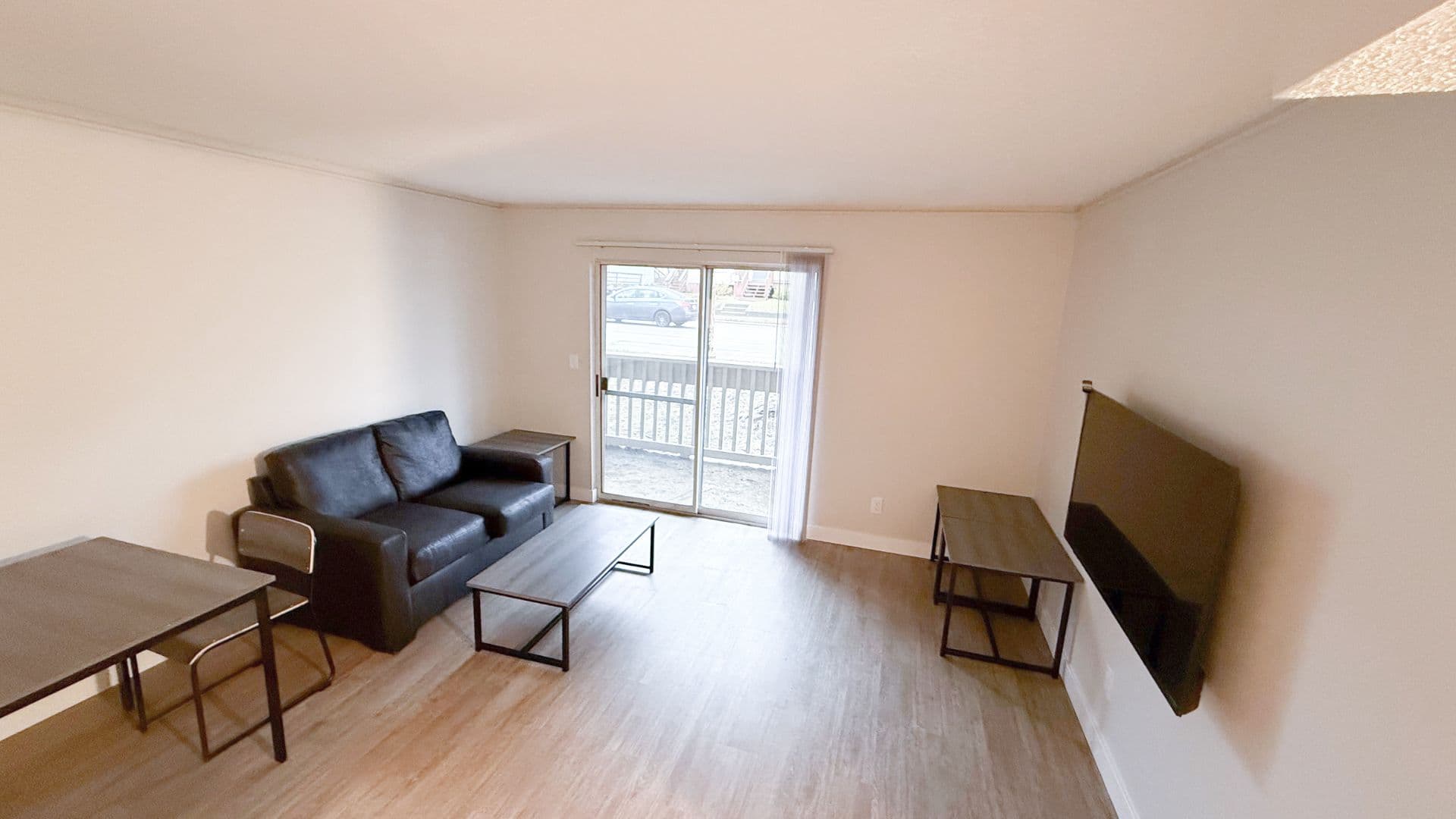 Urbana Apartment: 105 N Busey