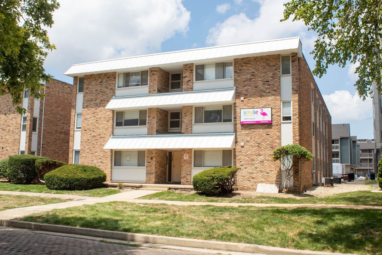 Champaign Apartment: 108 E Healey Street