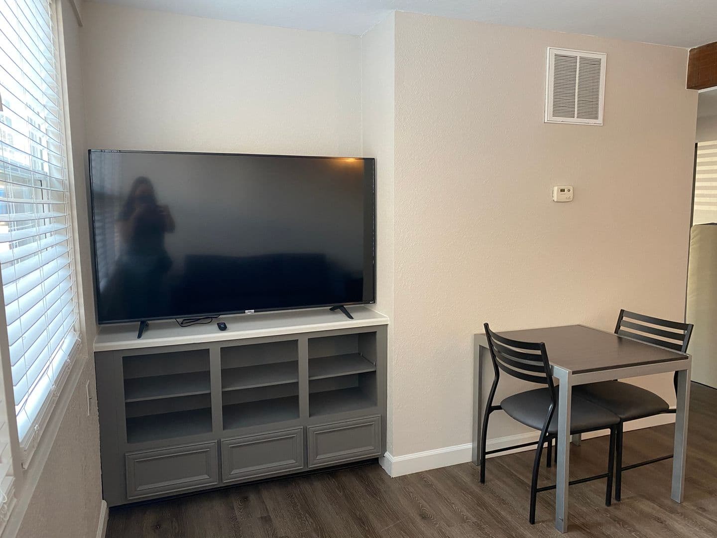 Champaign Apartment: 510 E Stoughton