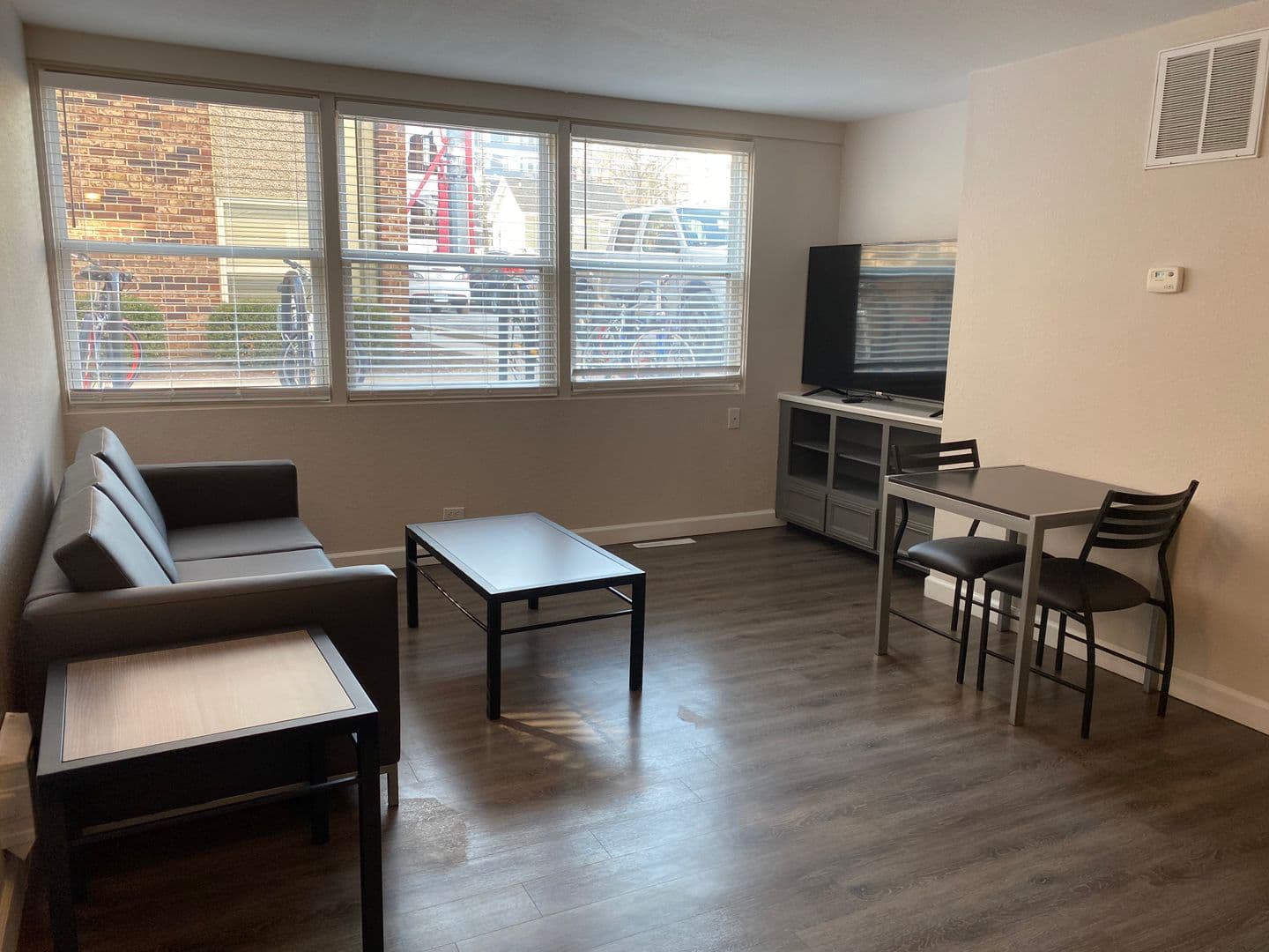 Champaign Apartment: 510 E Stoughton