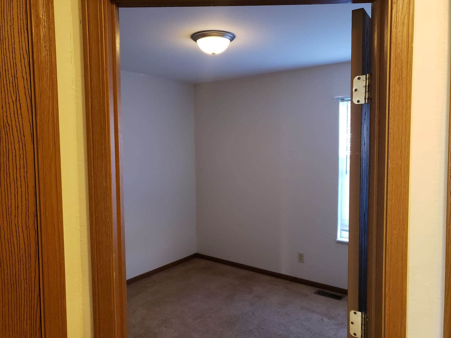 Decatur Apartment: 189 W Hickory Point Road