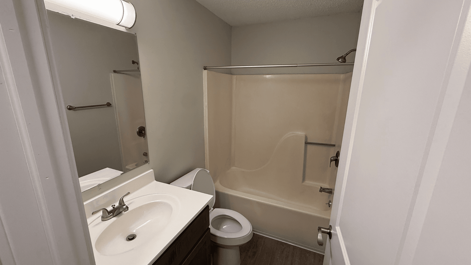 Urbana Apartment: 809 W Springfield