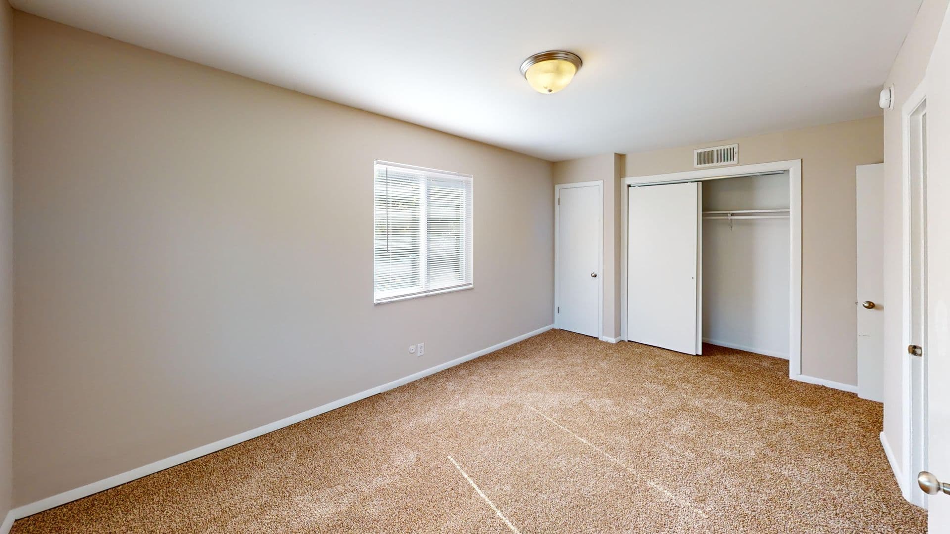 Indianapolis Apartment: 5838 W Mooresville Rd