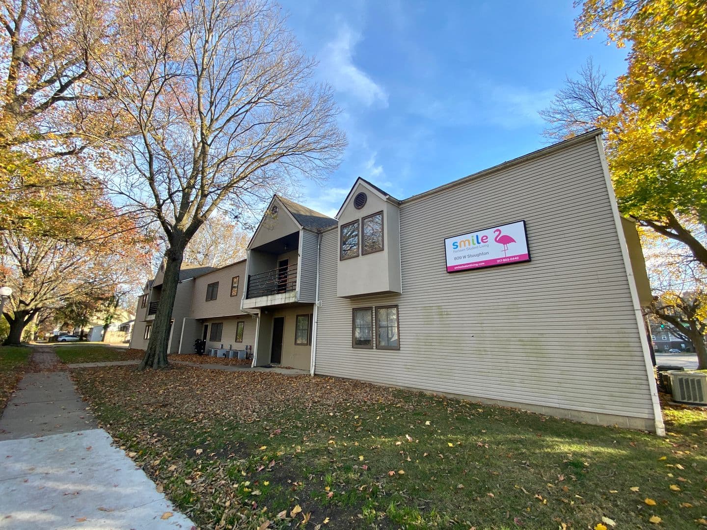 Urbana Apartment: 809 W Stoughton