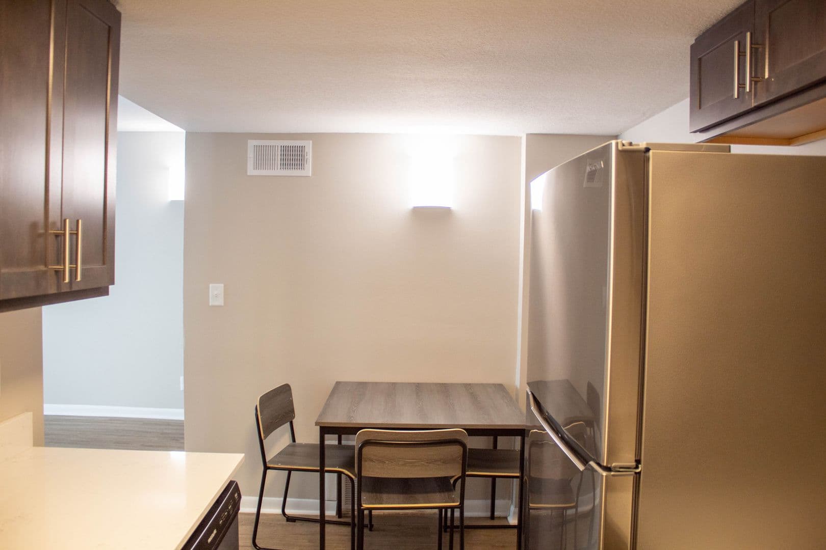Champaign Apartment: 108 E Healey Street