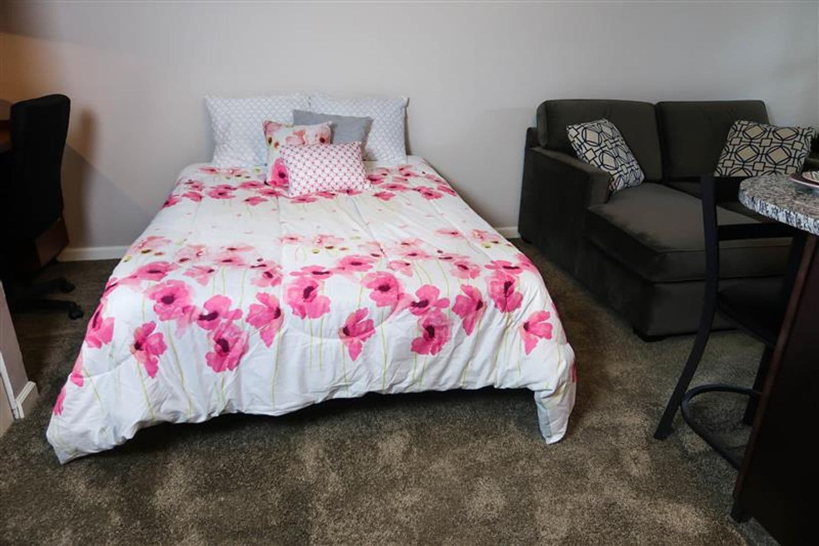 Champaign Apartment: 504 E Clark