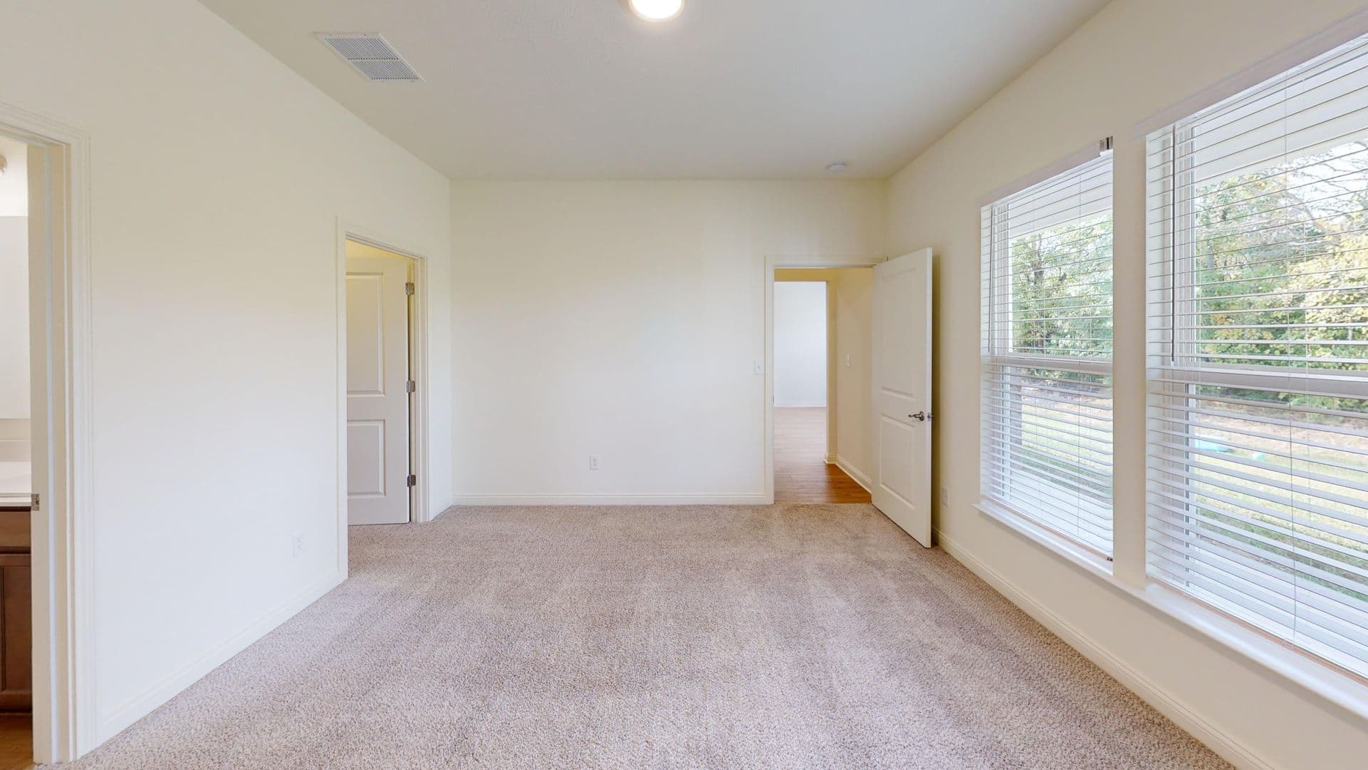 Avon Apartment: 8483 E County Rd 200 N
