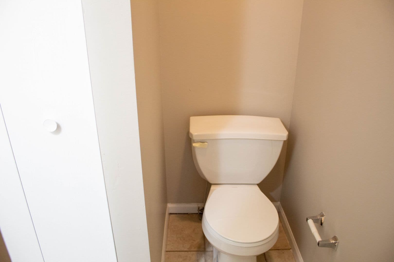 Urbana Apartment: 1010 W Stoughton