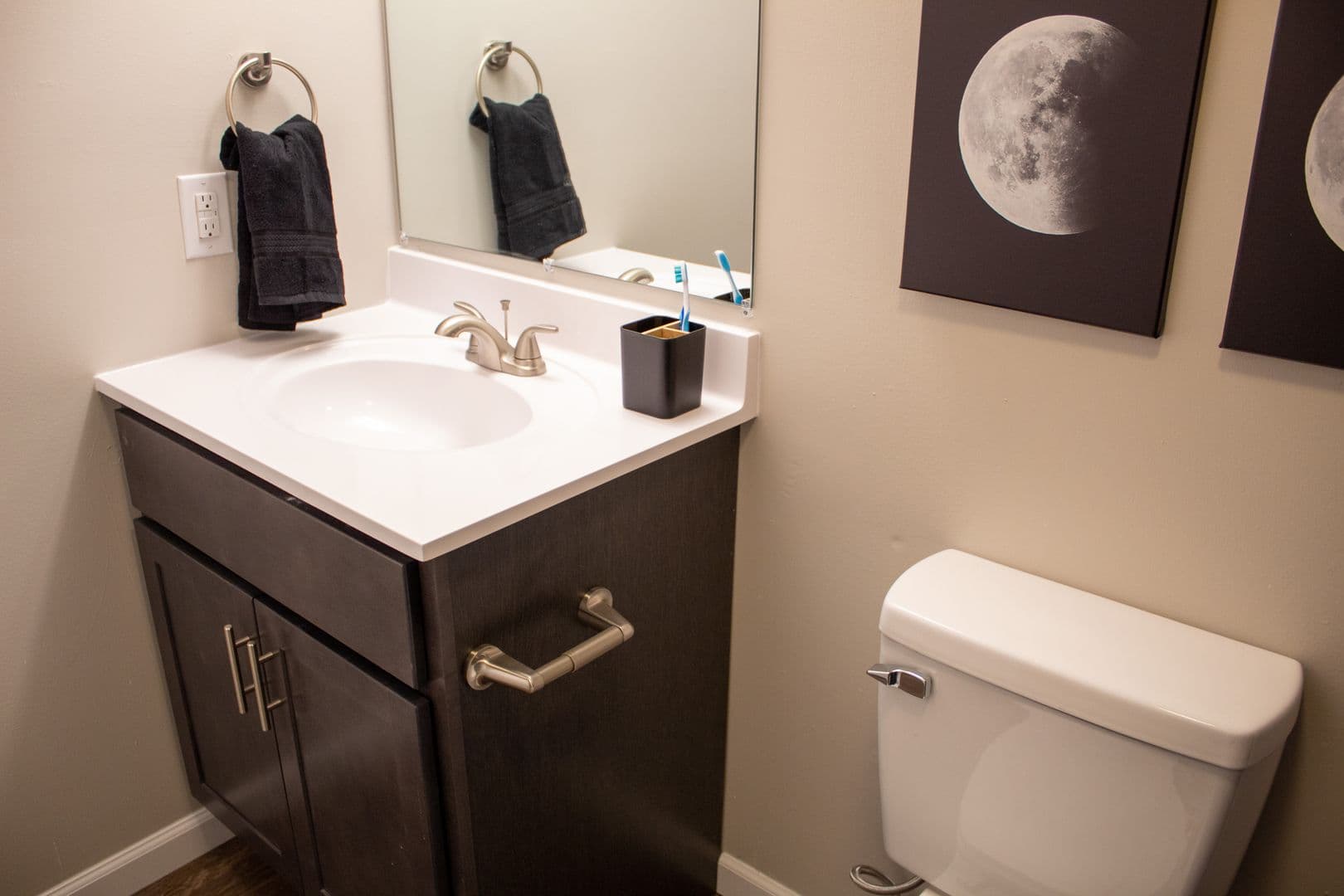 Urbana Apartment: 402 N Gregory Street