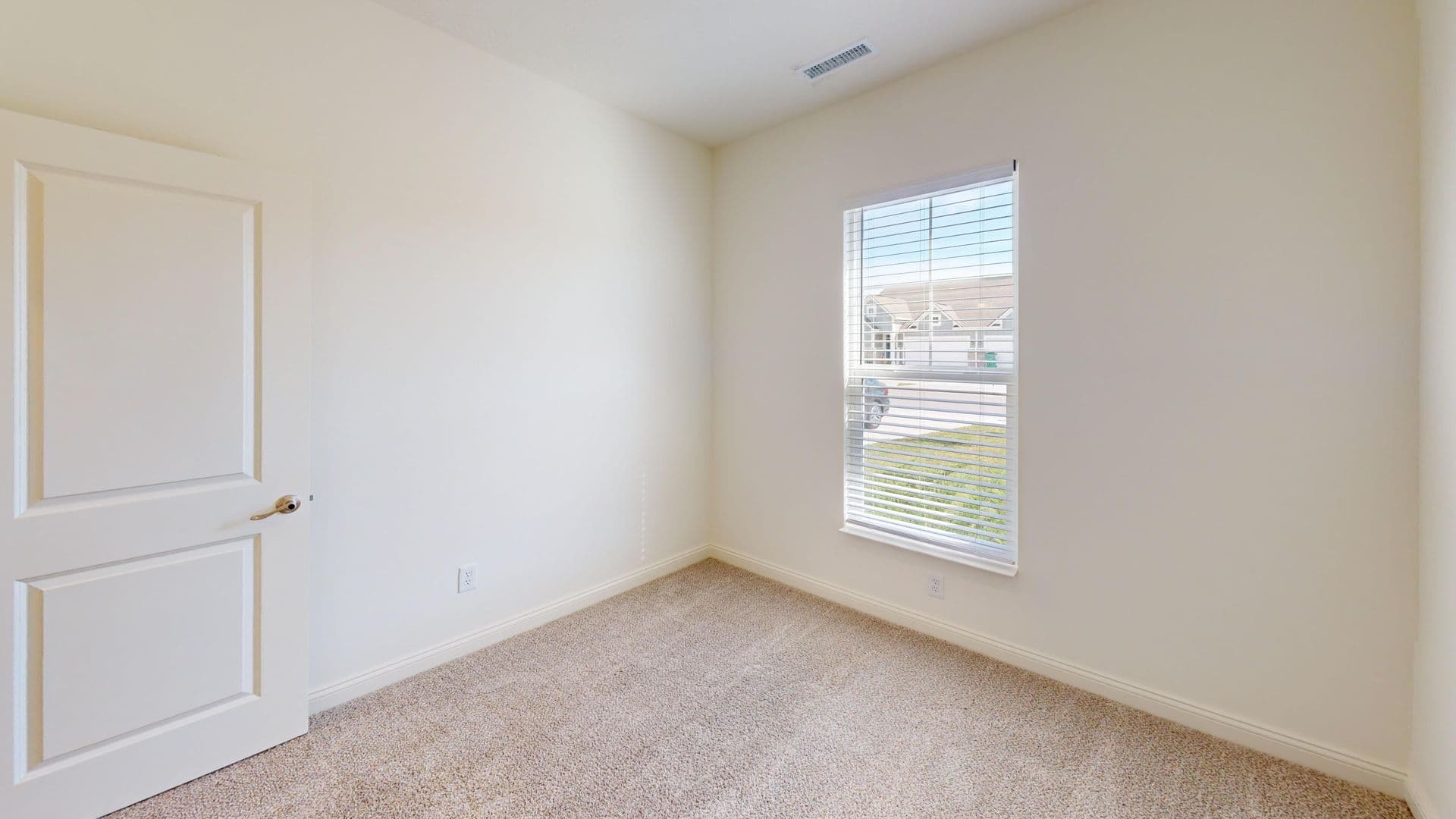 Avon Apartment: 8483 E County Rd 200 N