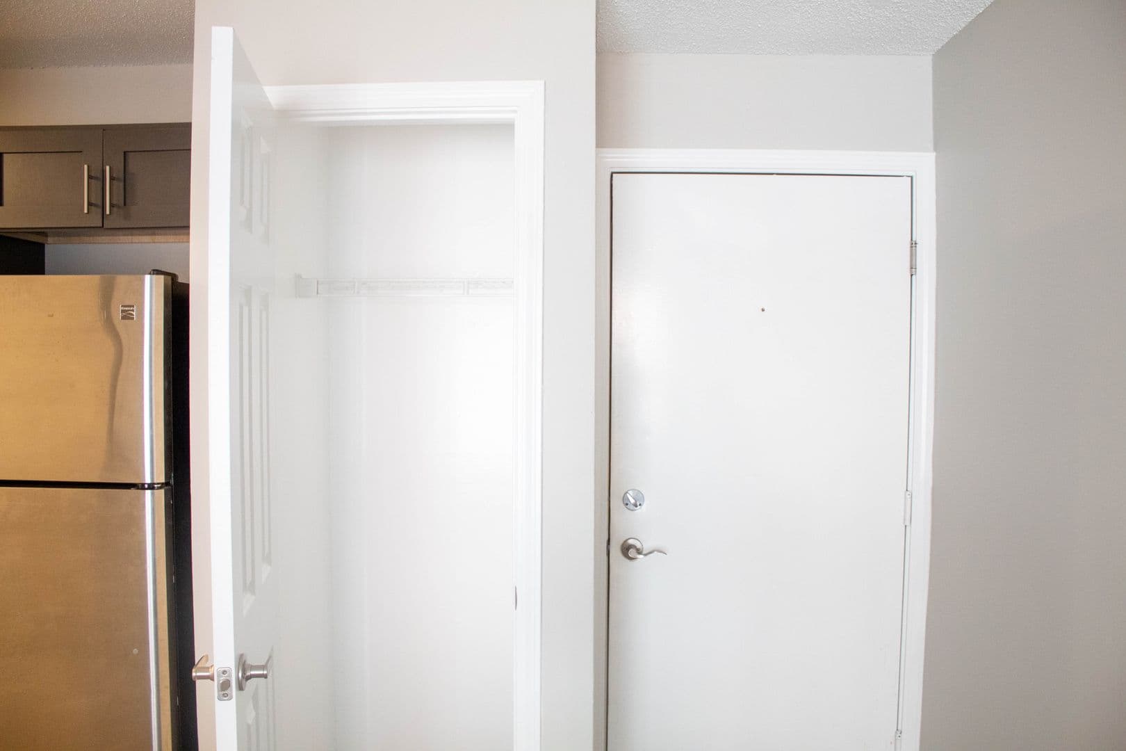 Champaign Apartment: 103 E Chalmers Street