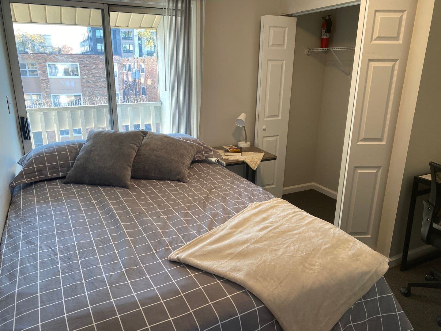 Champaign Apartment: 107 E Springfield Avenue