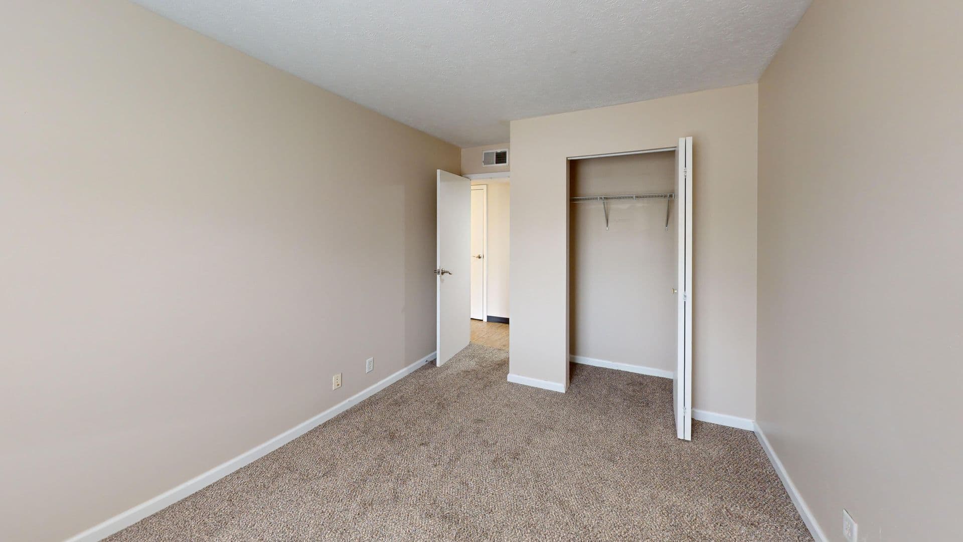 West Lafayette Apartment: 1304 Palmer Dr