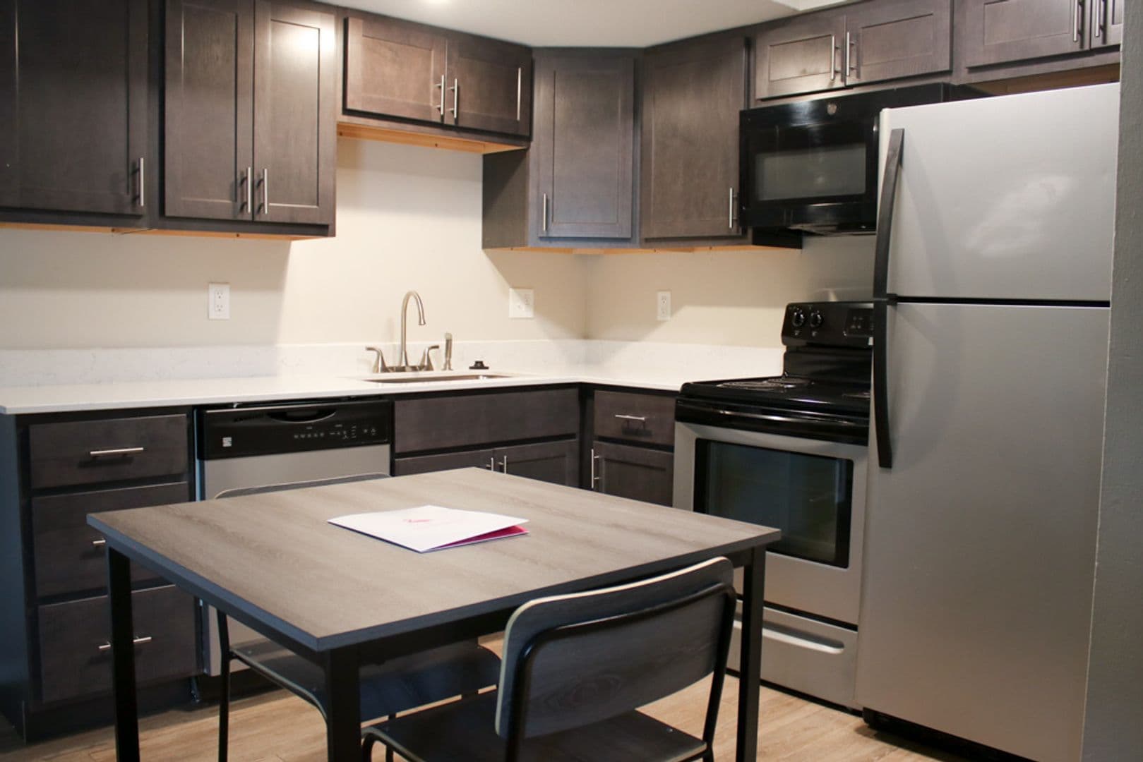Urbana Apartment: 812 W Nevada Street