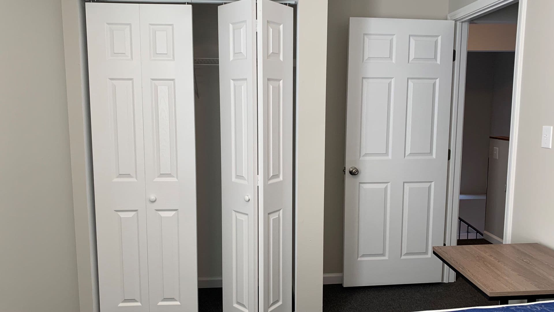 Champaign Apartment: 105 S Wright