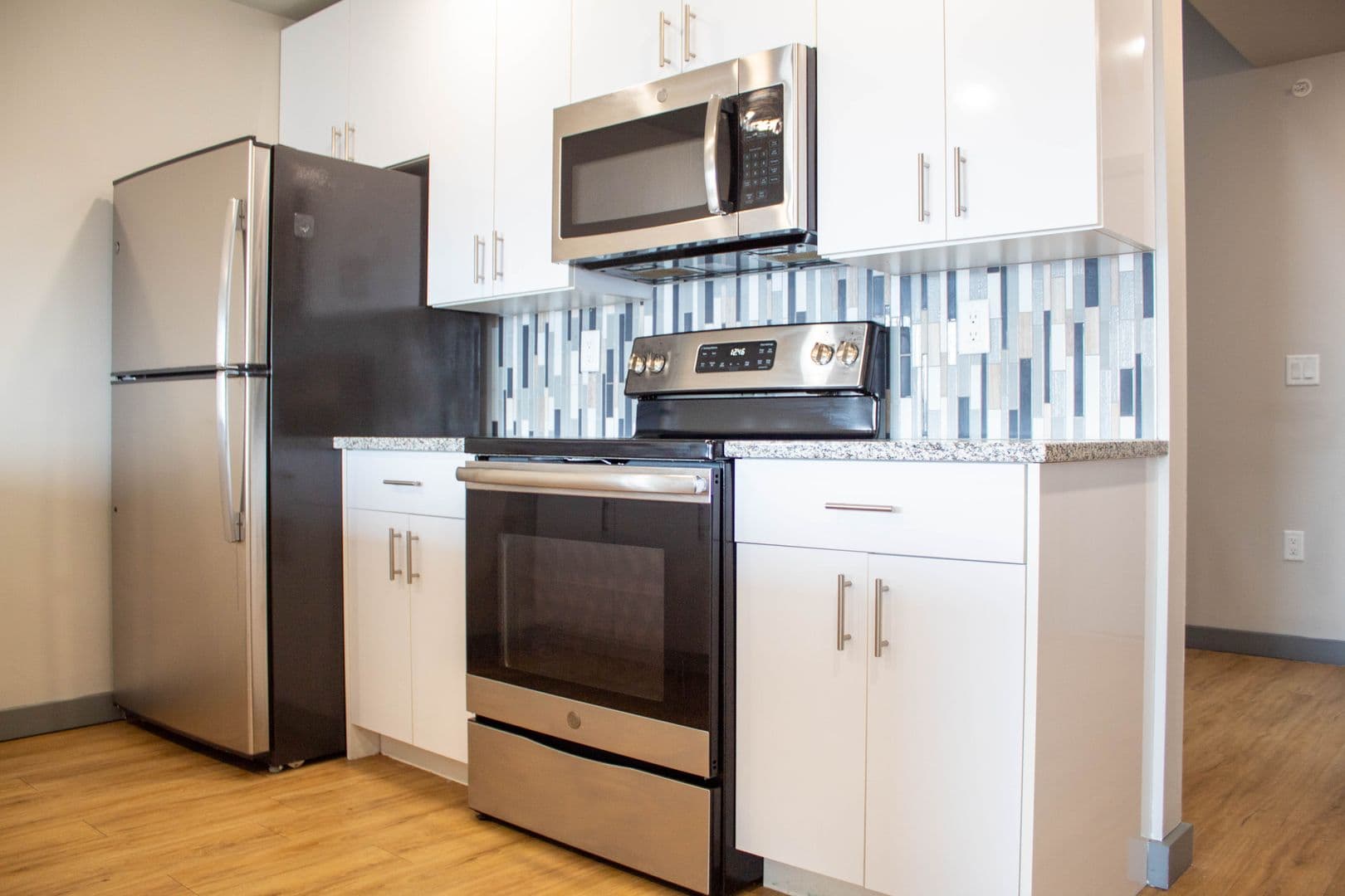 Champaign Apartment: 615 S Wright