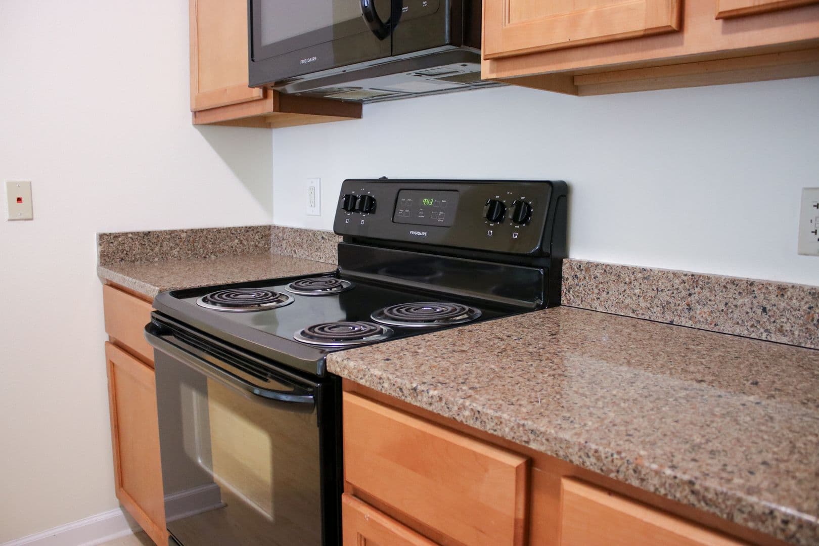 Champaign Apartment: 606 E Stoughton