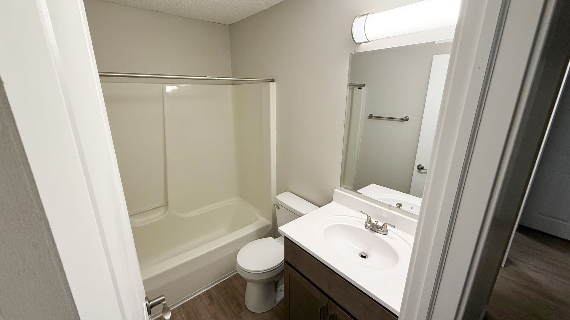 Urbana Apartment: 809 W Stoughton