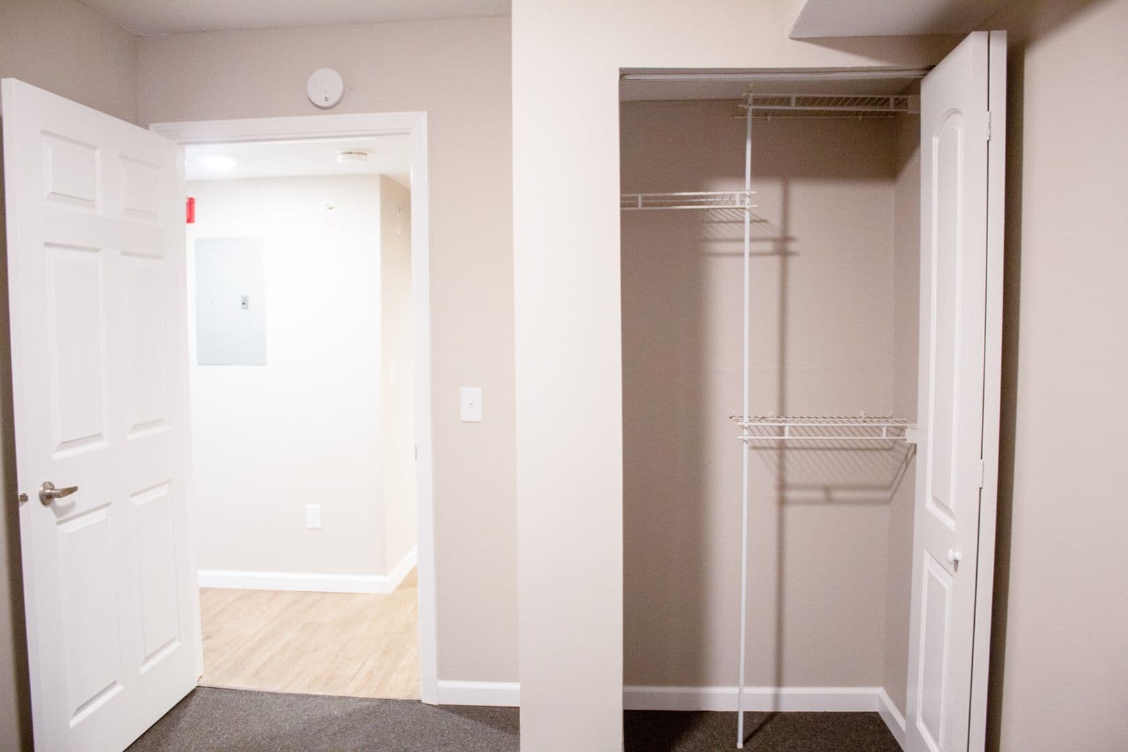 Urbana Apartment: 1010 W Stoughton