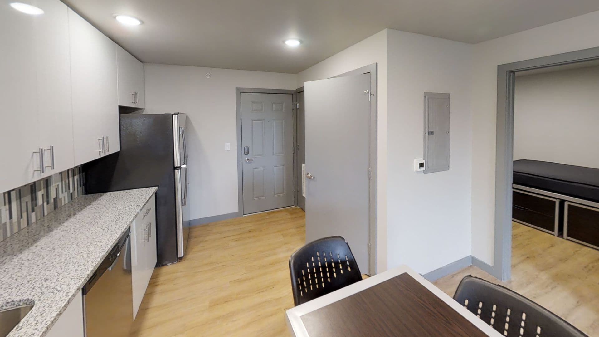 Champaign Apartment: 615 S Wright