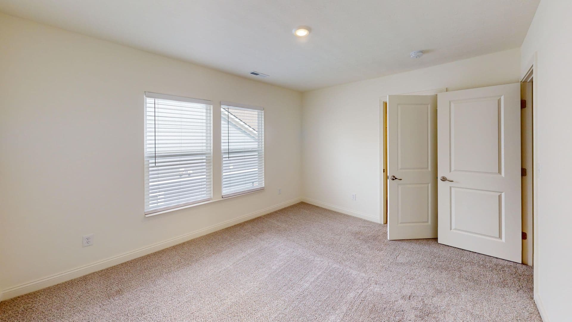 Avon Apartment: 8483 E County Rd 200 N