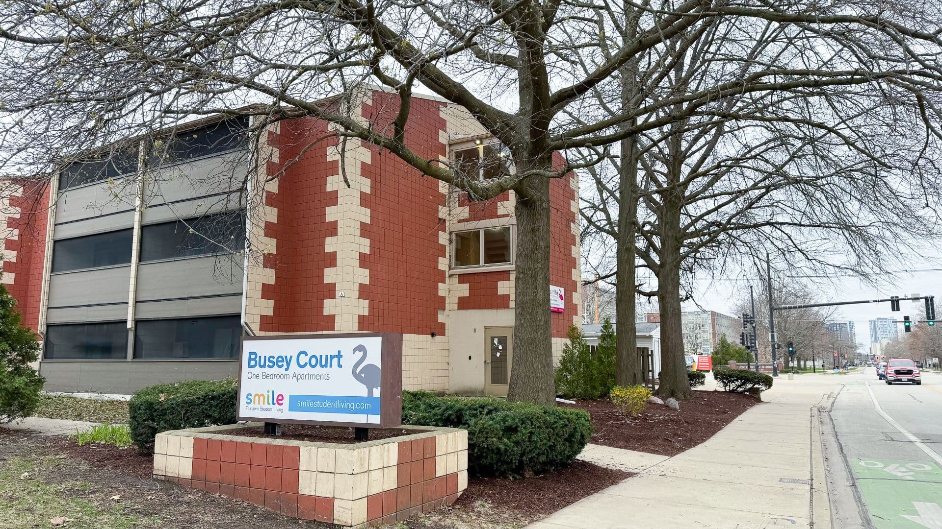 Urbana Apartment: 805 W Green Street