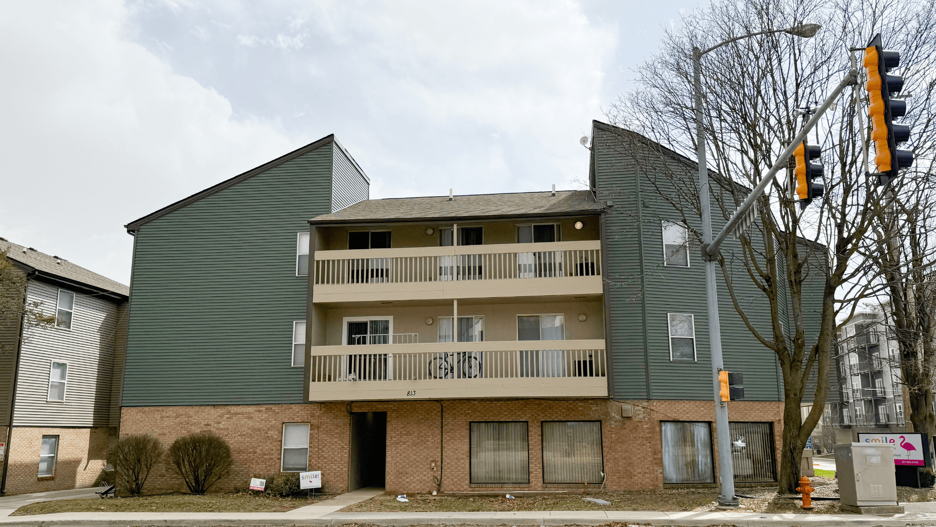 Urbana Apartment: 813 W Springfield