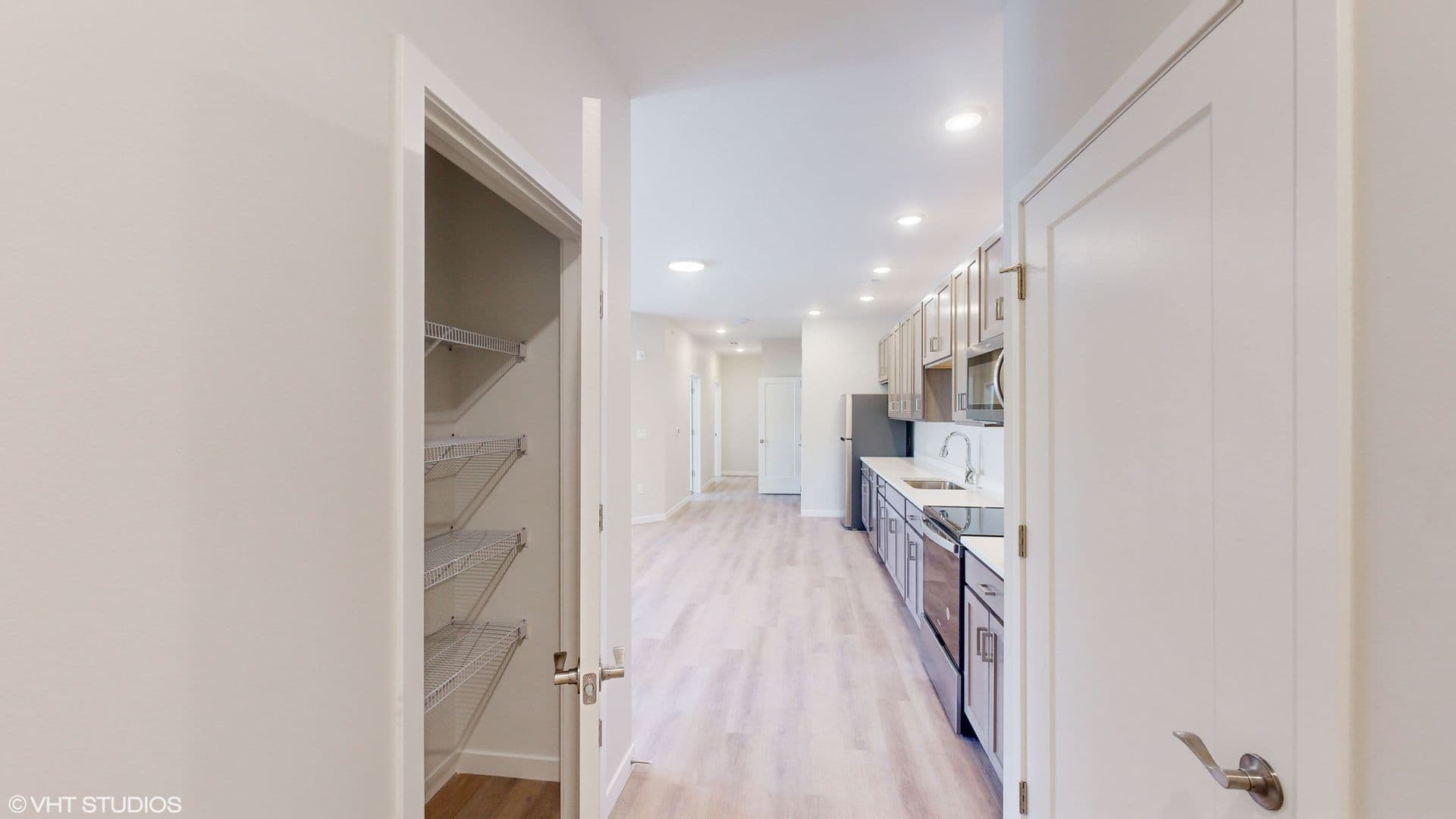 Champaign Apartment: 1915 S. Mattis