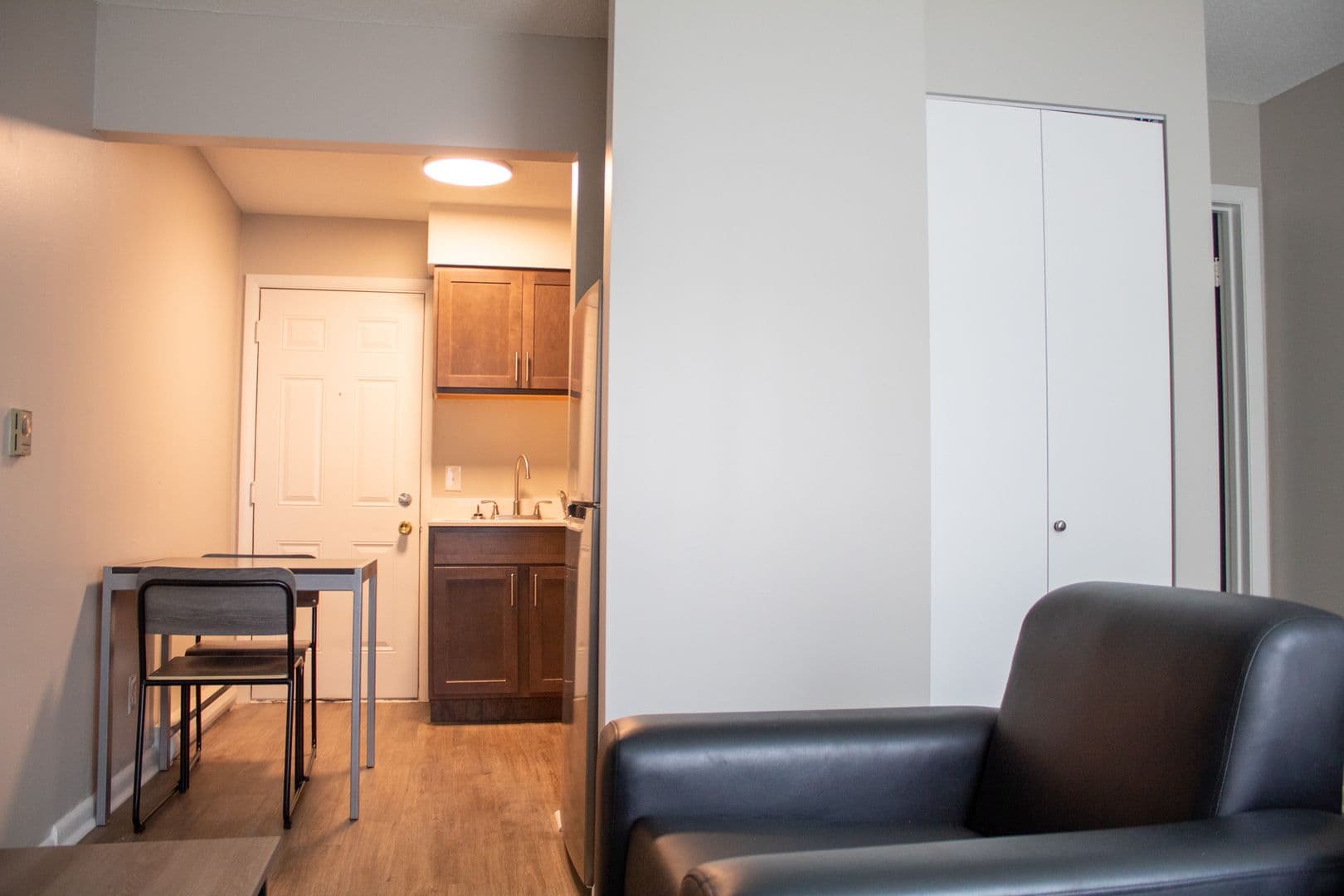Champaign Apartment: 107 E Healey Street