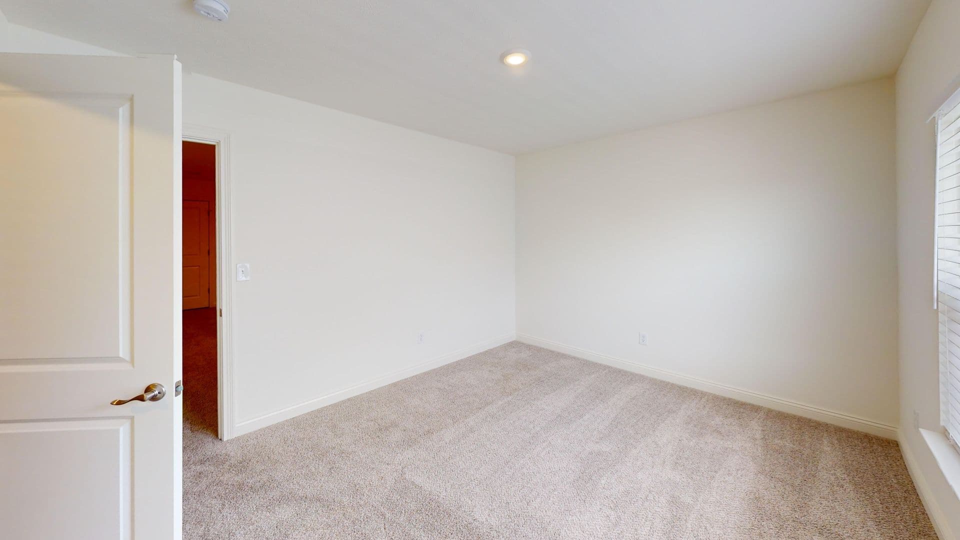 Avon Apartment: 8483 E County Rd 200 N