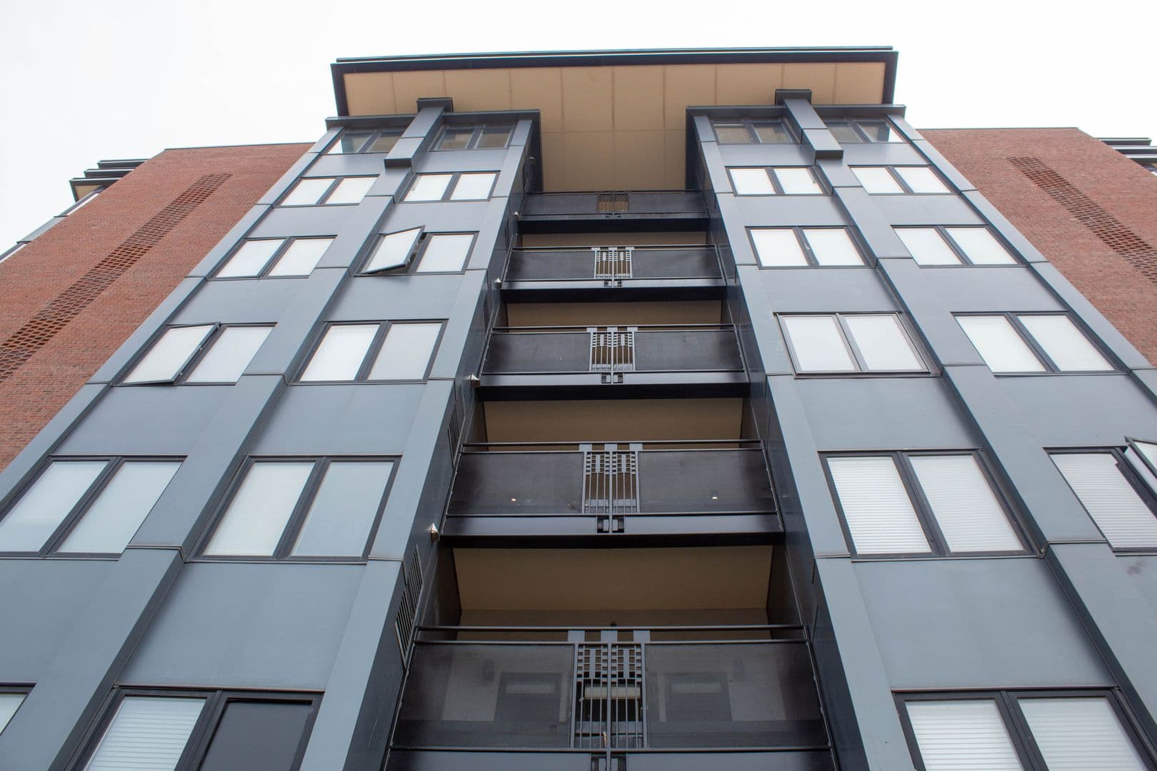 Champaign Apartment: 304 E Daniel