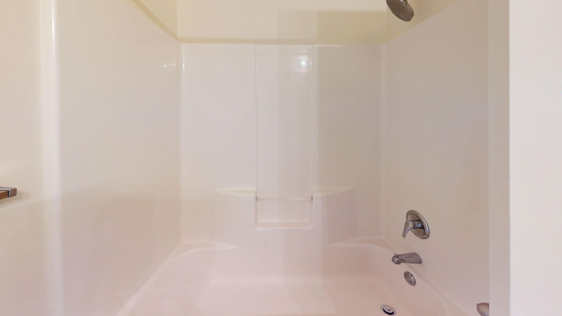 Crestwood Apartment: 106 Camden Wood Place
