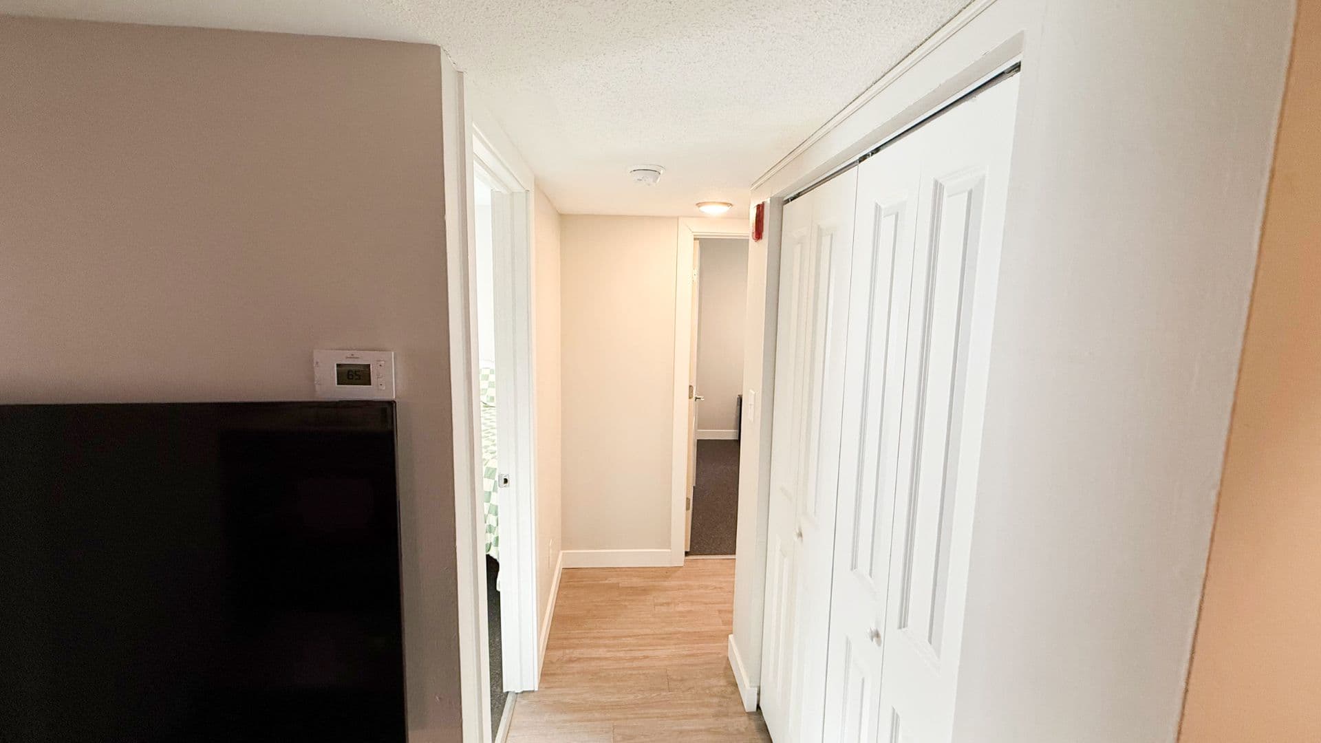 Urbana Apartment: 104 N Lincoln Ave