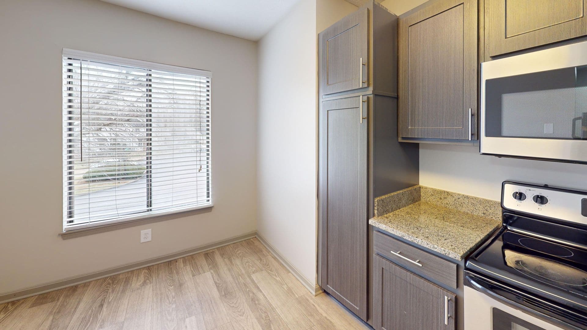 Louisville Apartment: 201 Heritage Hill Trail