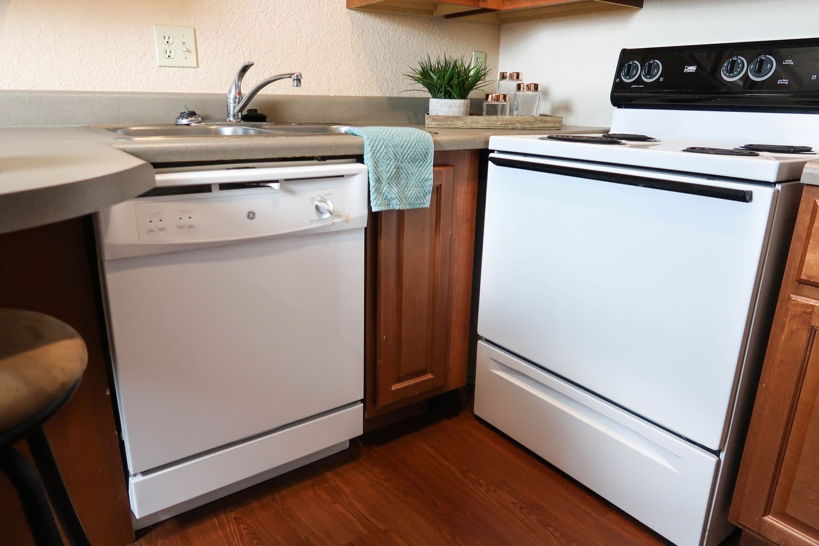 Champaign Apartment: 512 E Clark