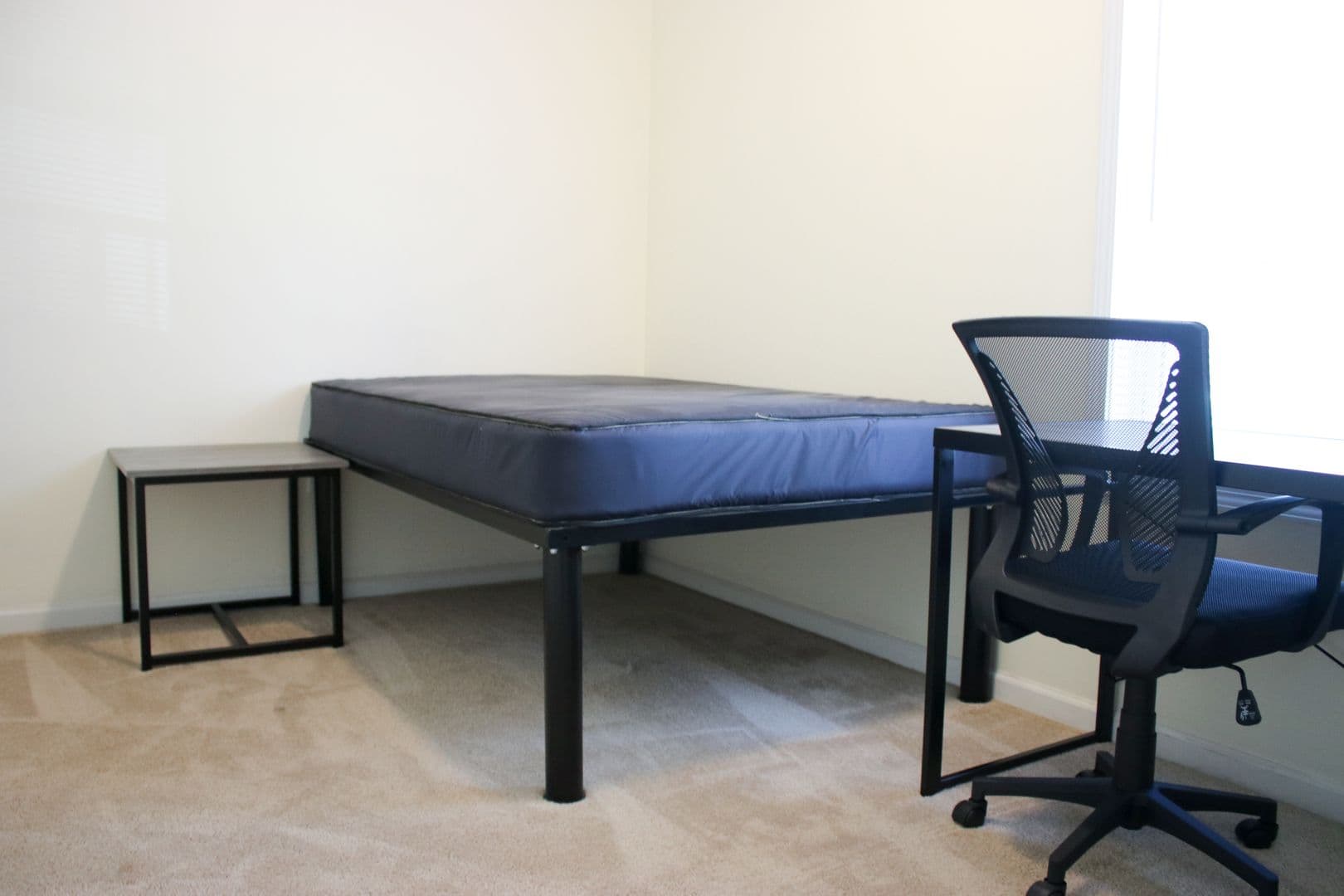 Champaign Apartment: 606 E Stoughton