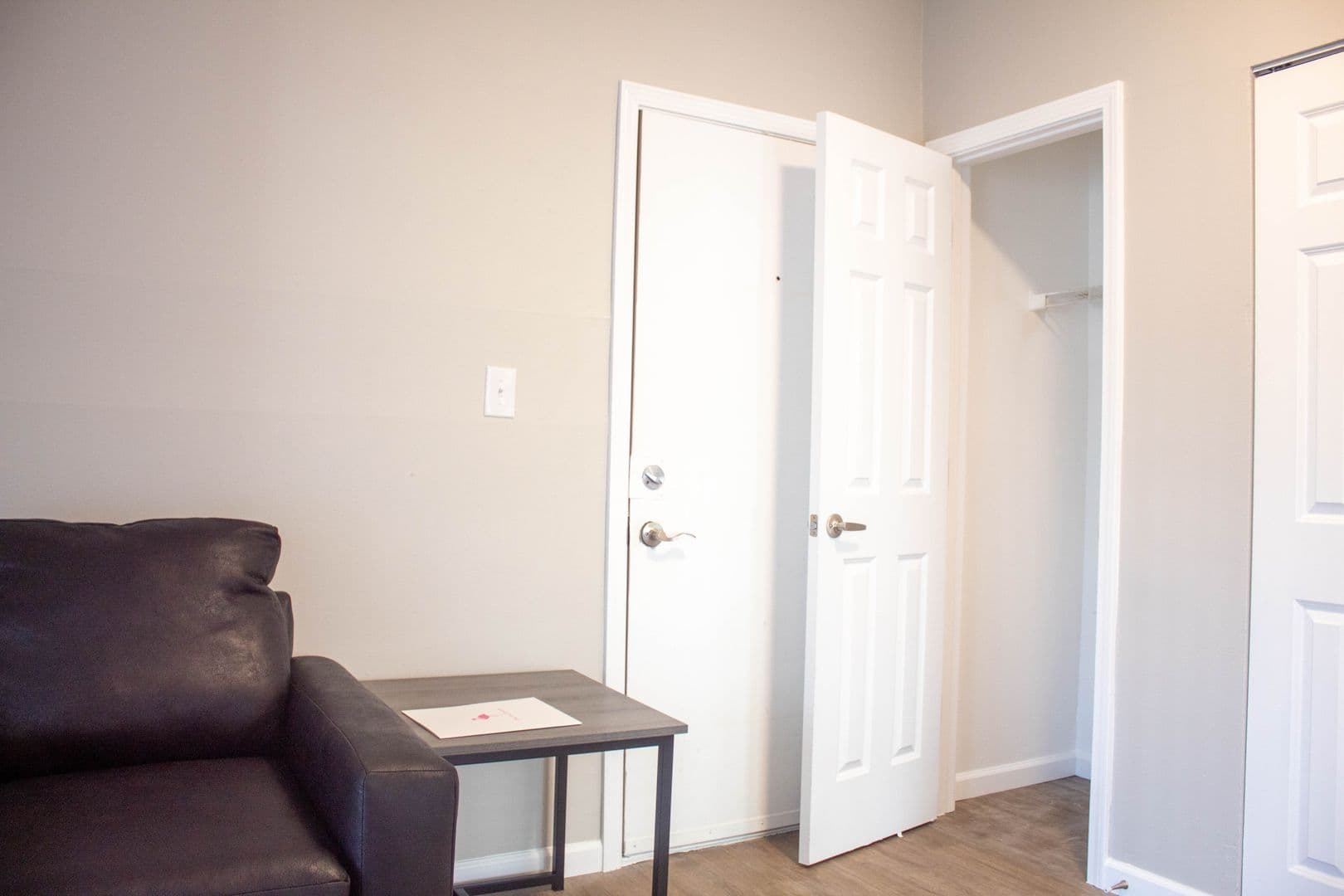 Champaign Apartment: 103 E Chalmers Street