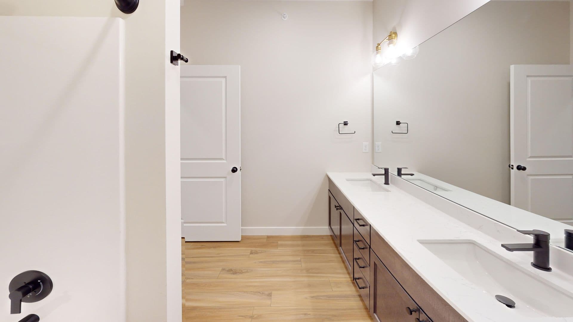Normal Apartment: 1808 Carden Springs Circle