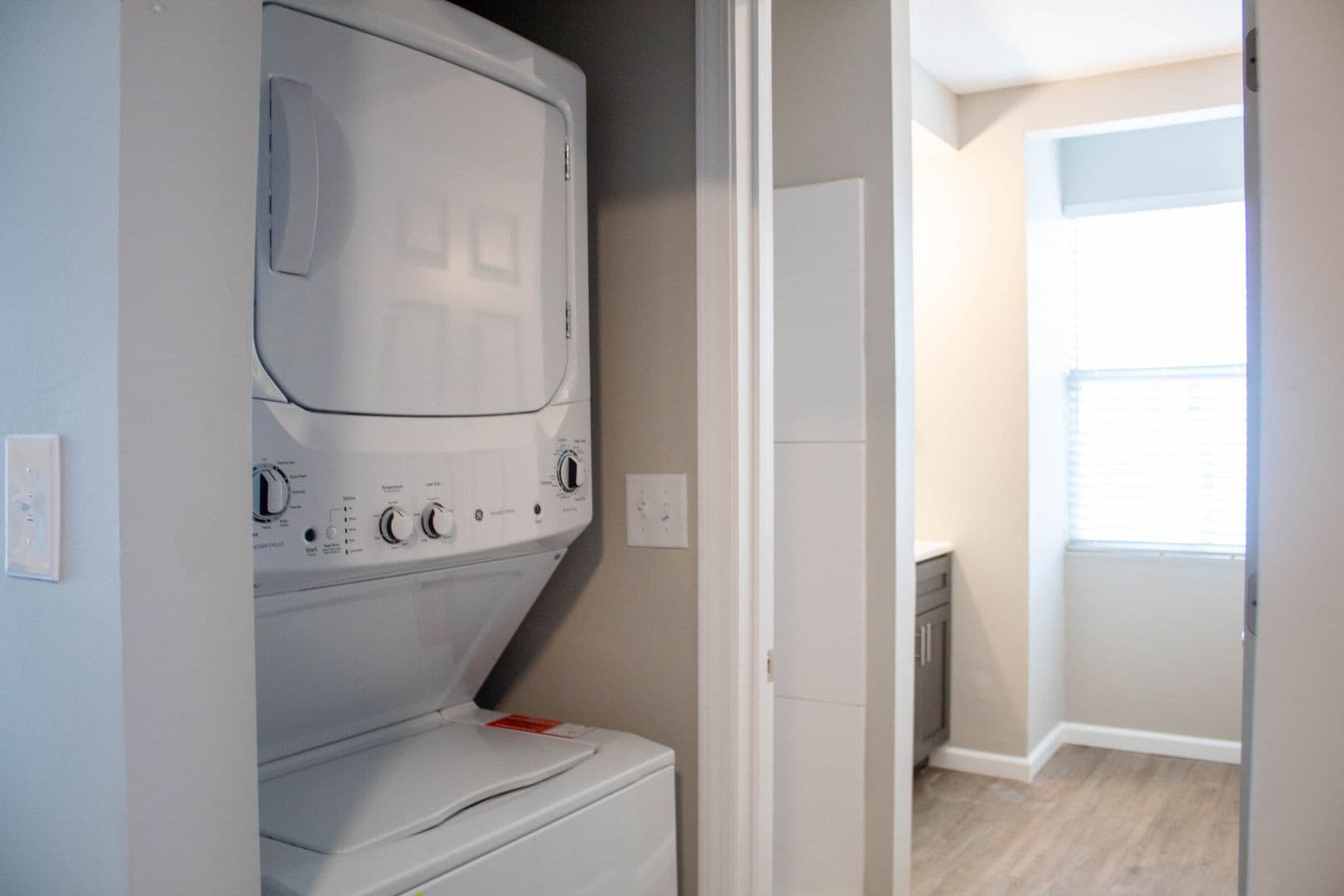 Champaign Apartment: 103 E Chalmers Street