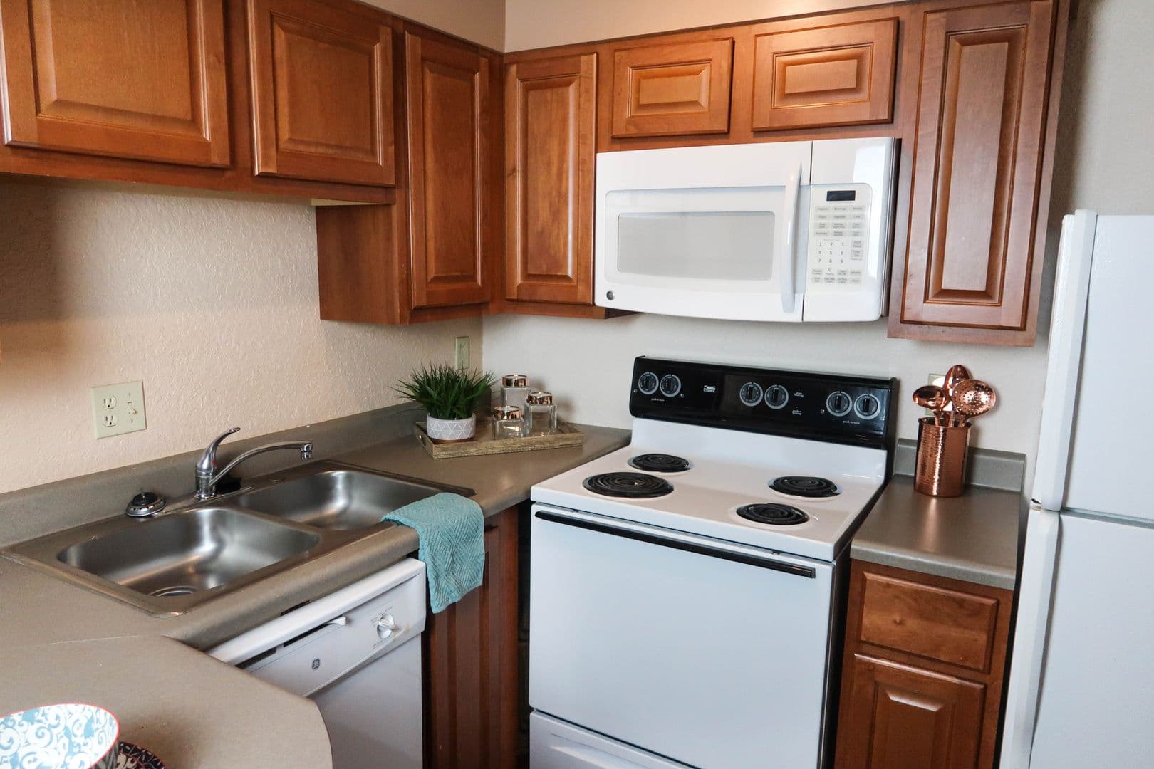 Champaign Apartment: 512 E Clark