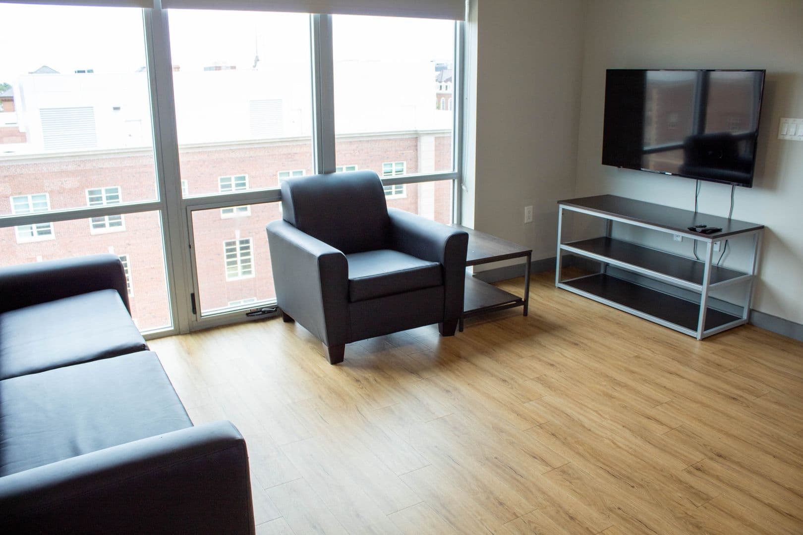 Champaign Apartment: 615 S Wright
