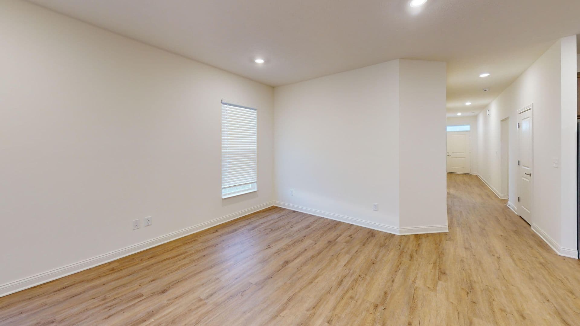 Avon Apartment: 8483 E County Rd 200 N