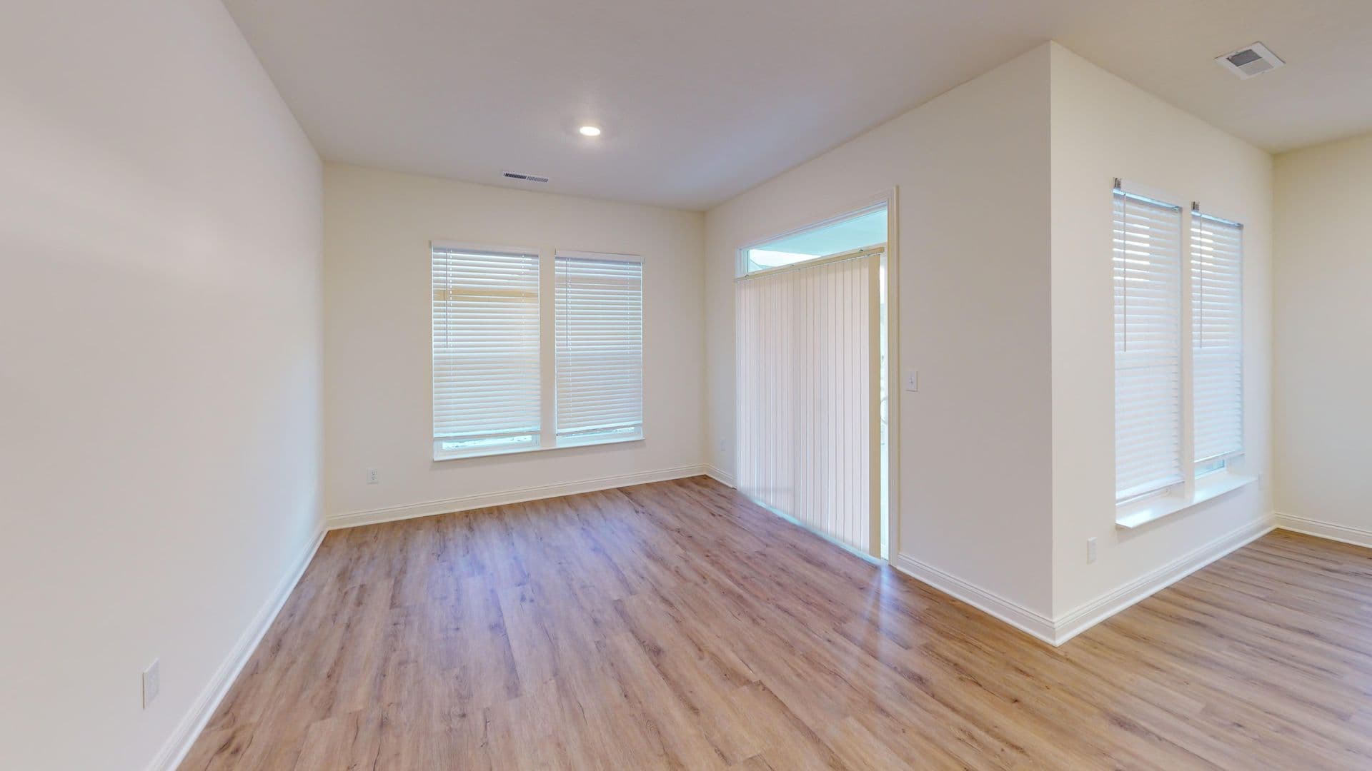 Avon Apartment: 8483 E County Rd 200 N