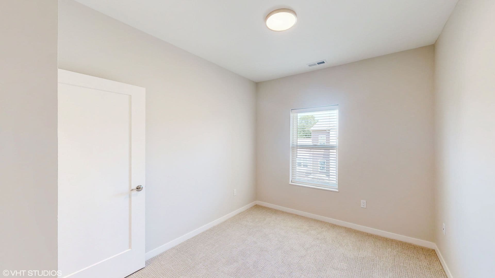 Champaign Apartment: 1915 S. Mattis