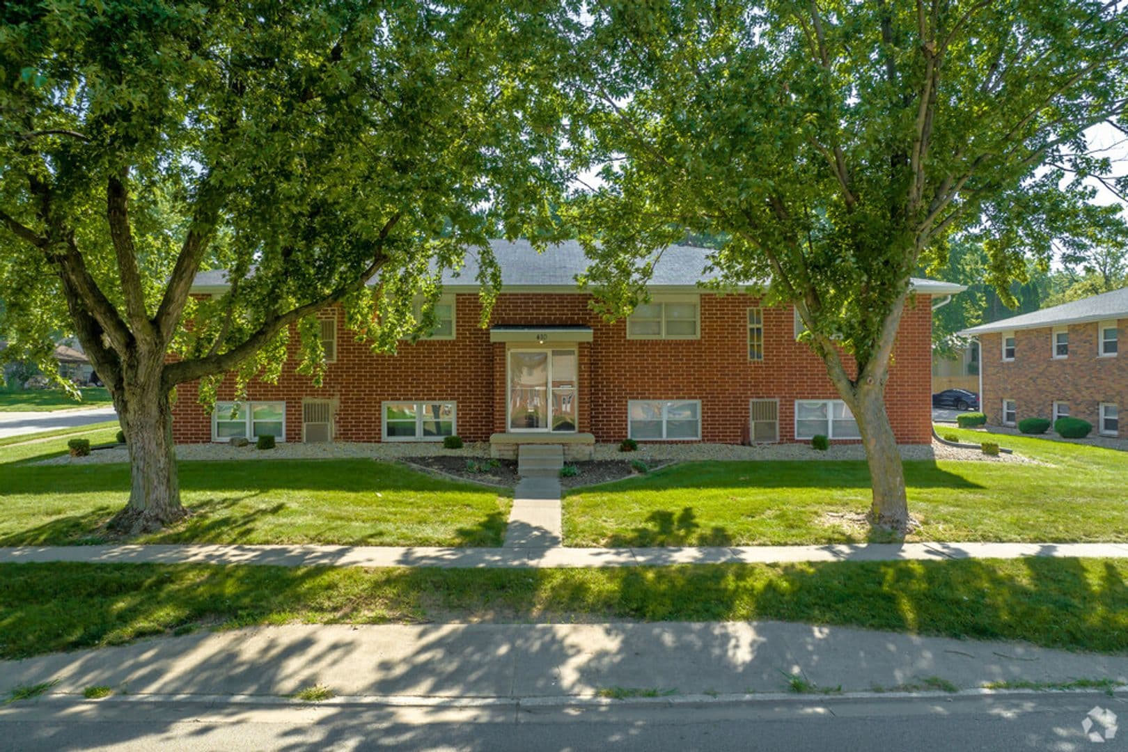 Normal Apartment: 515 Greenbriar Drive