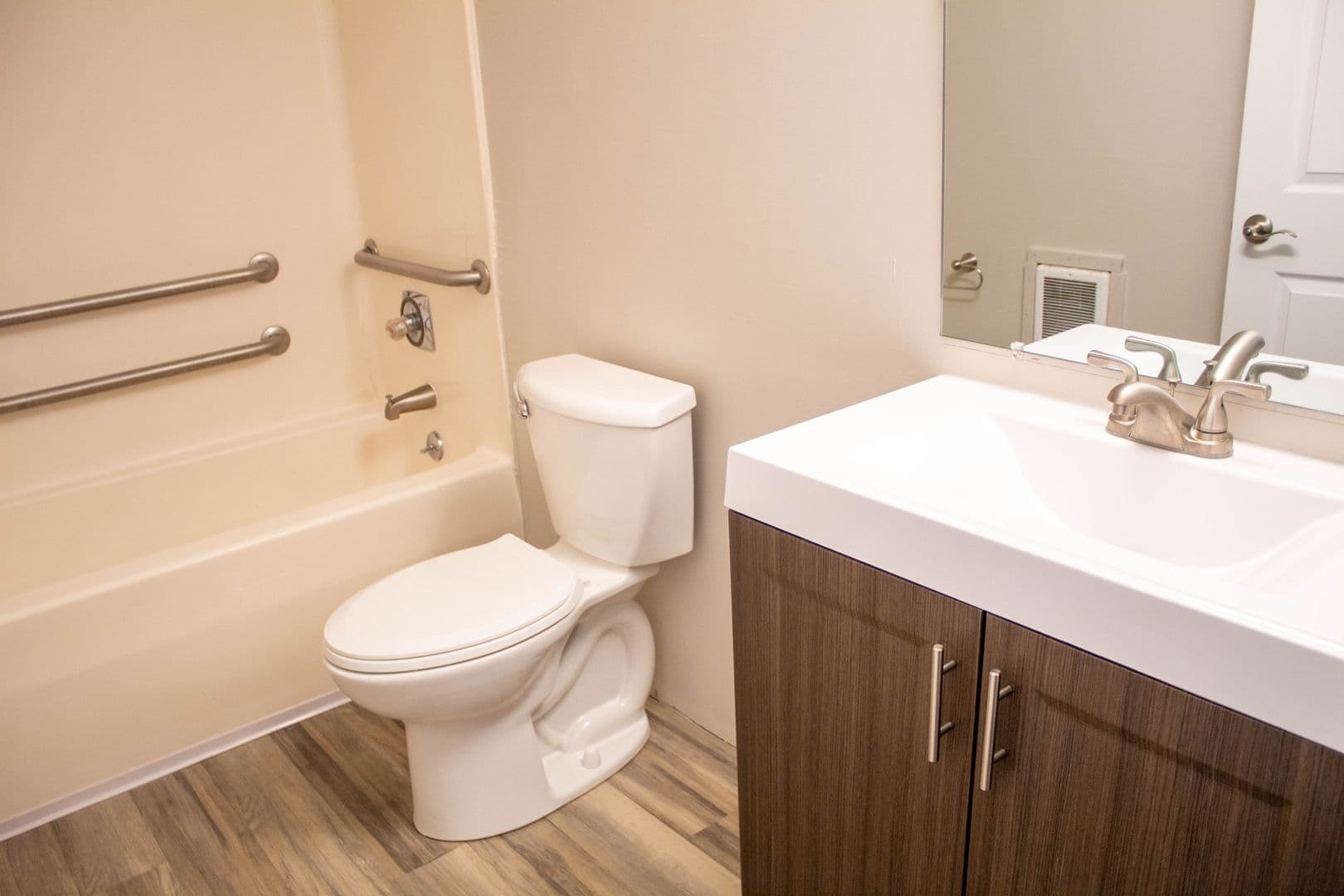Champaign Apartment: 507 S Fourth