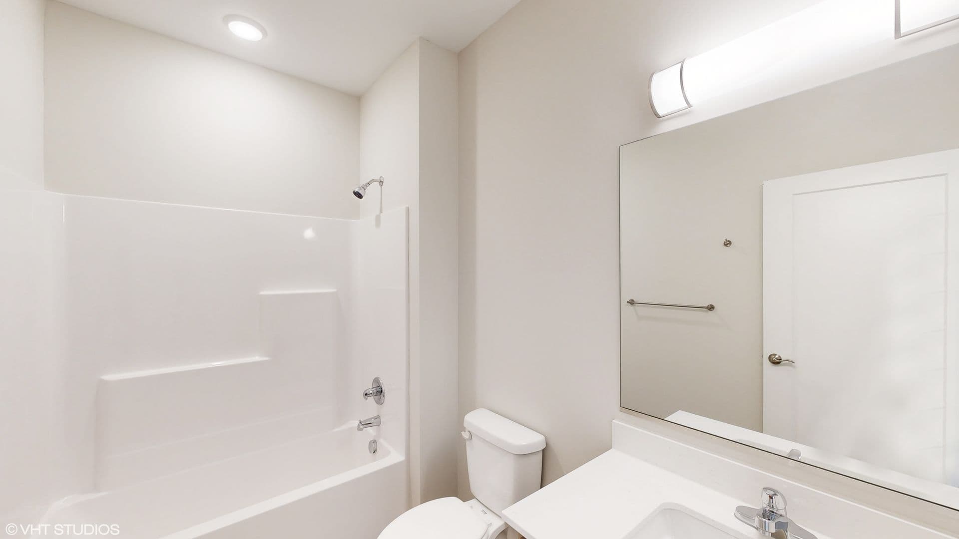 Champaign Apartment: 1915 S. Mattis