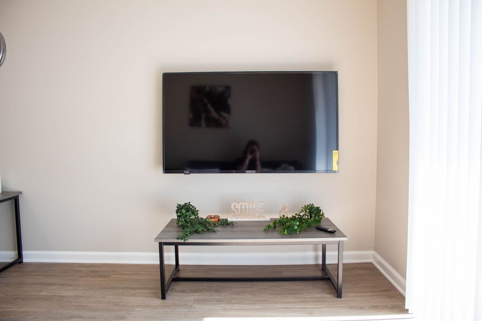 Champaign Apartment: 48 E John