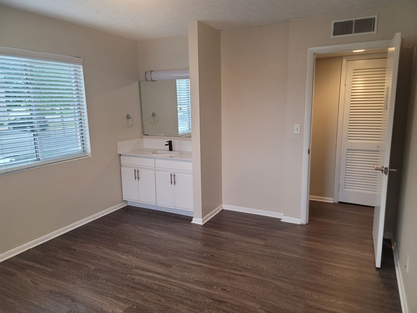 West Lafayette Apartment: 1304 Palmer Dr