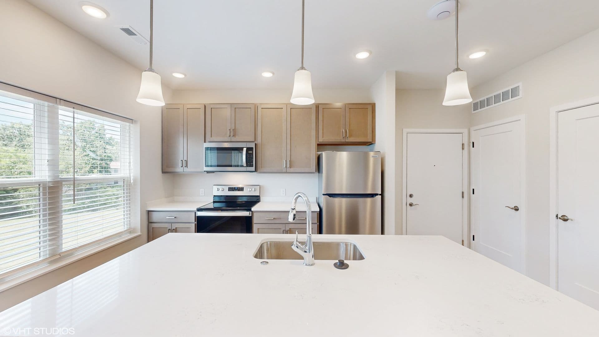Champaign Apartment: 1915 S. Mattis